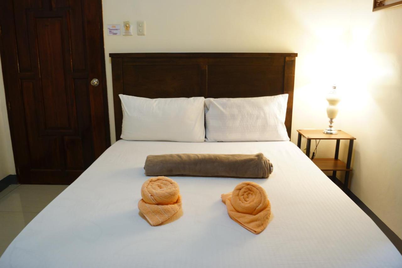 B&J Guesthouse And Tours Tagbilaran Zewnętrze zdjęcie